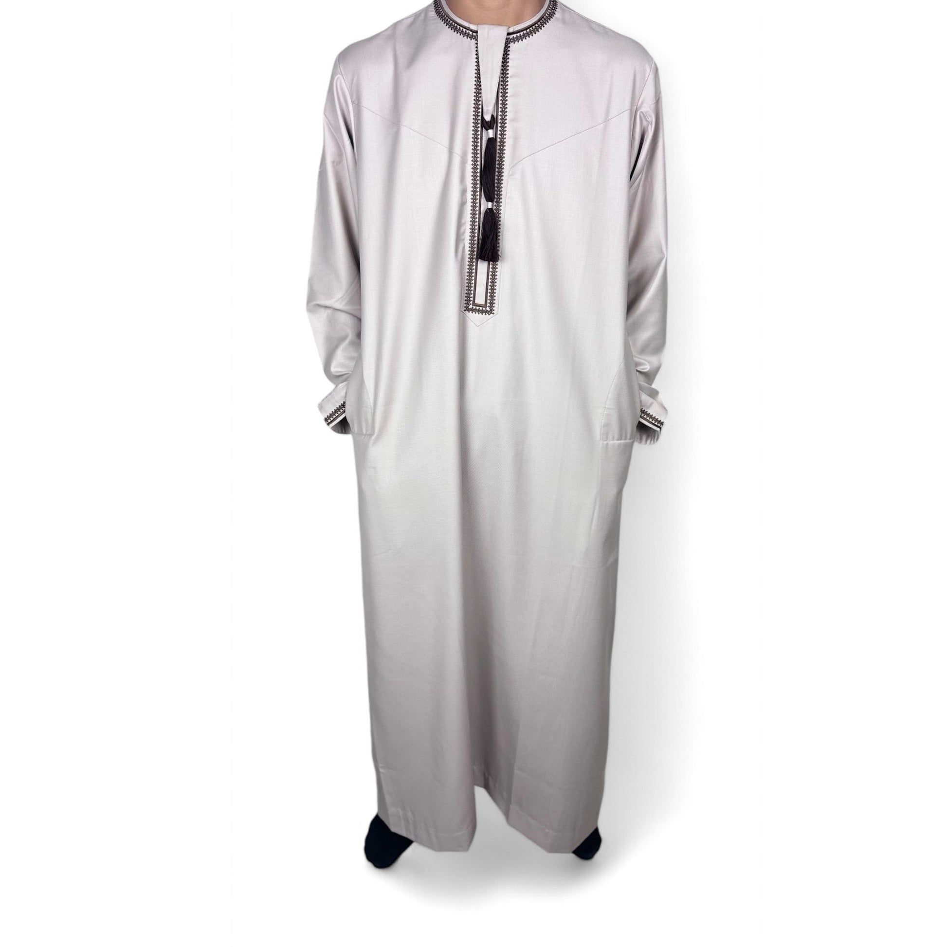 Premium Emirati thobe for men – authentic luxury jubba, high-quality traditional men's wear